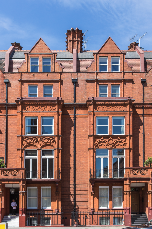 red brick facade to Pont Street